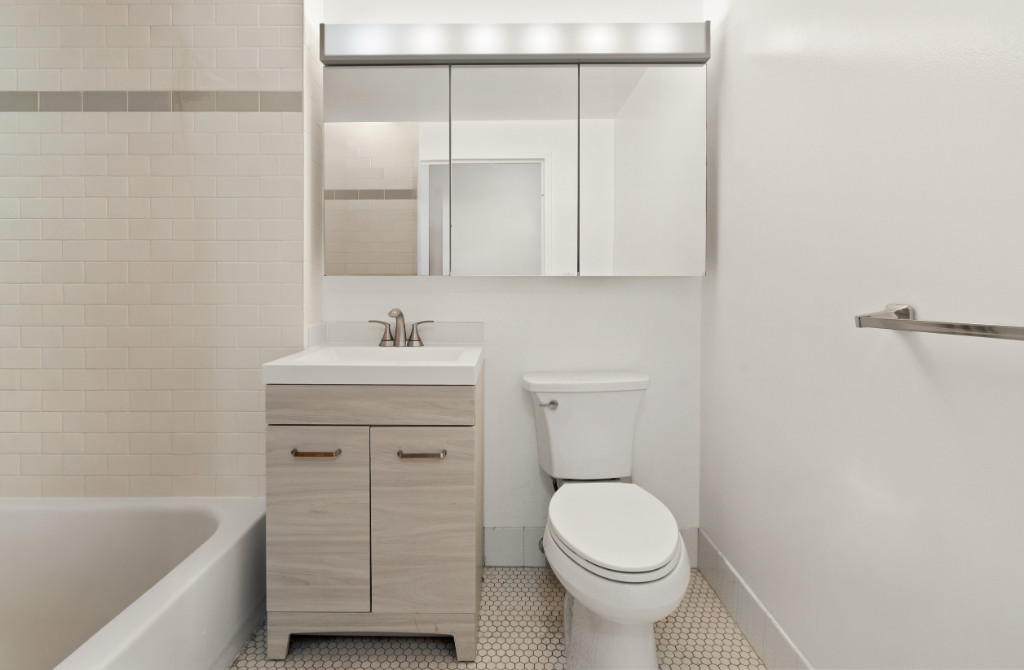 520 W 23rd Street 11b Property Photo 6