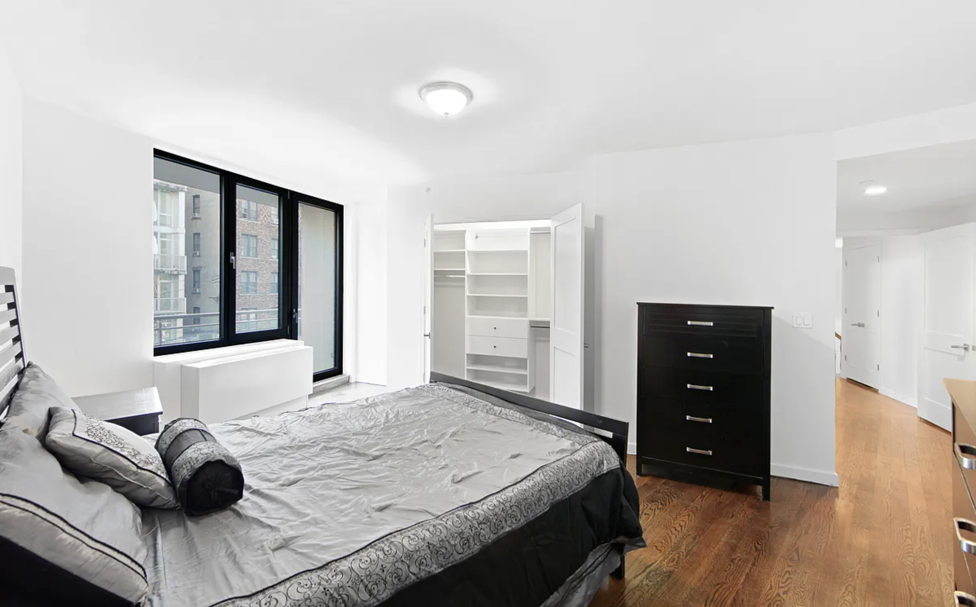 2833 Ocean Parkway 2/3c Property Photo 8