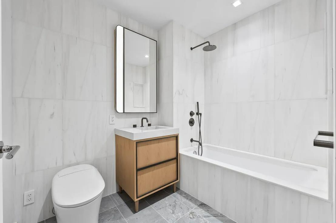 250 E 25th Street 9-a Property Photo 9