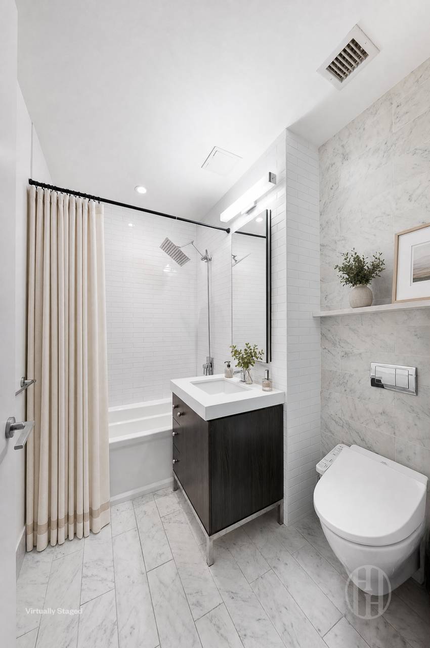 416 W 52nd Street 525 Property Photo 4