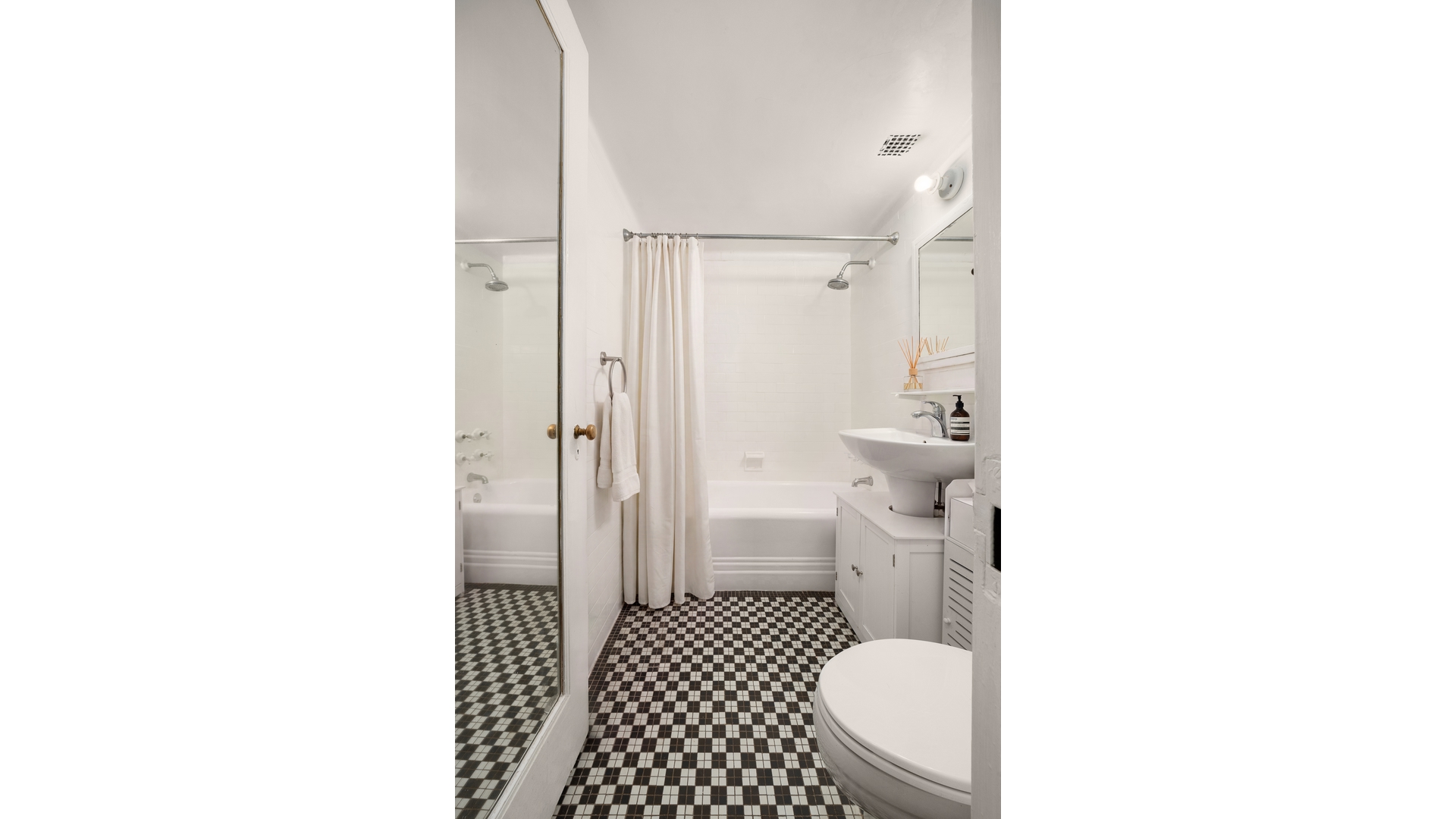 350 W 57th Street 10h Property Photo 4