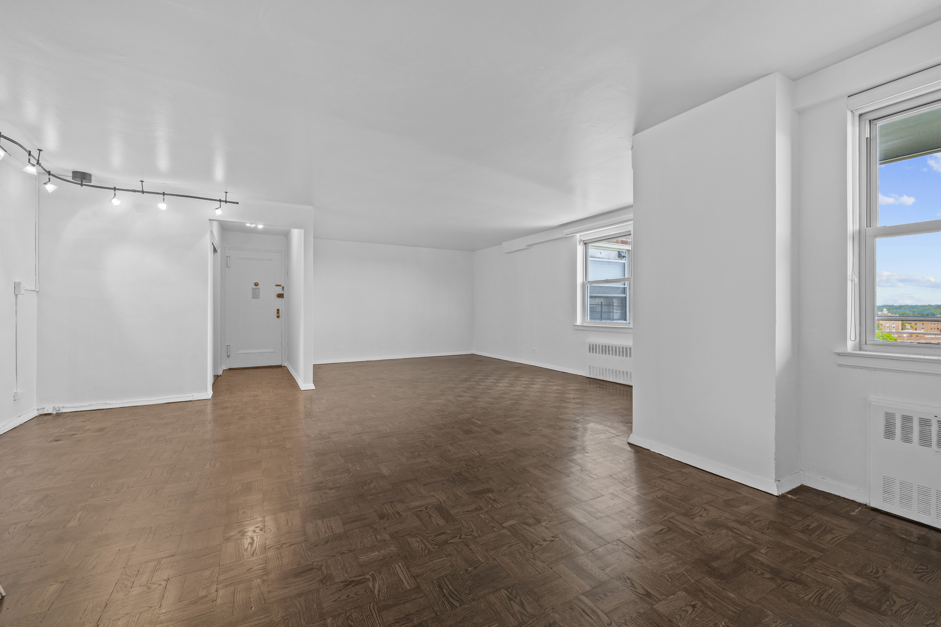 3135 Johnson Avenue 11j Property Photo 3