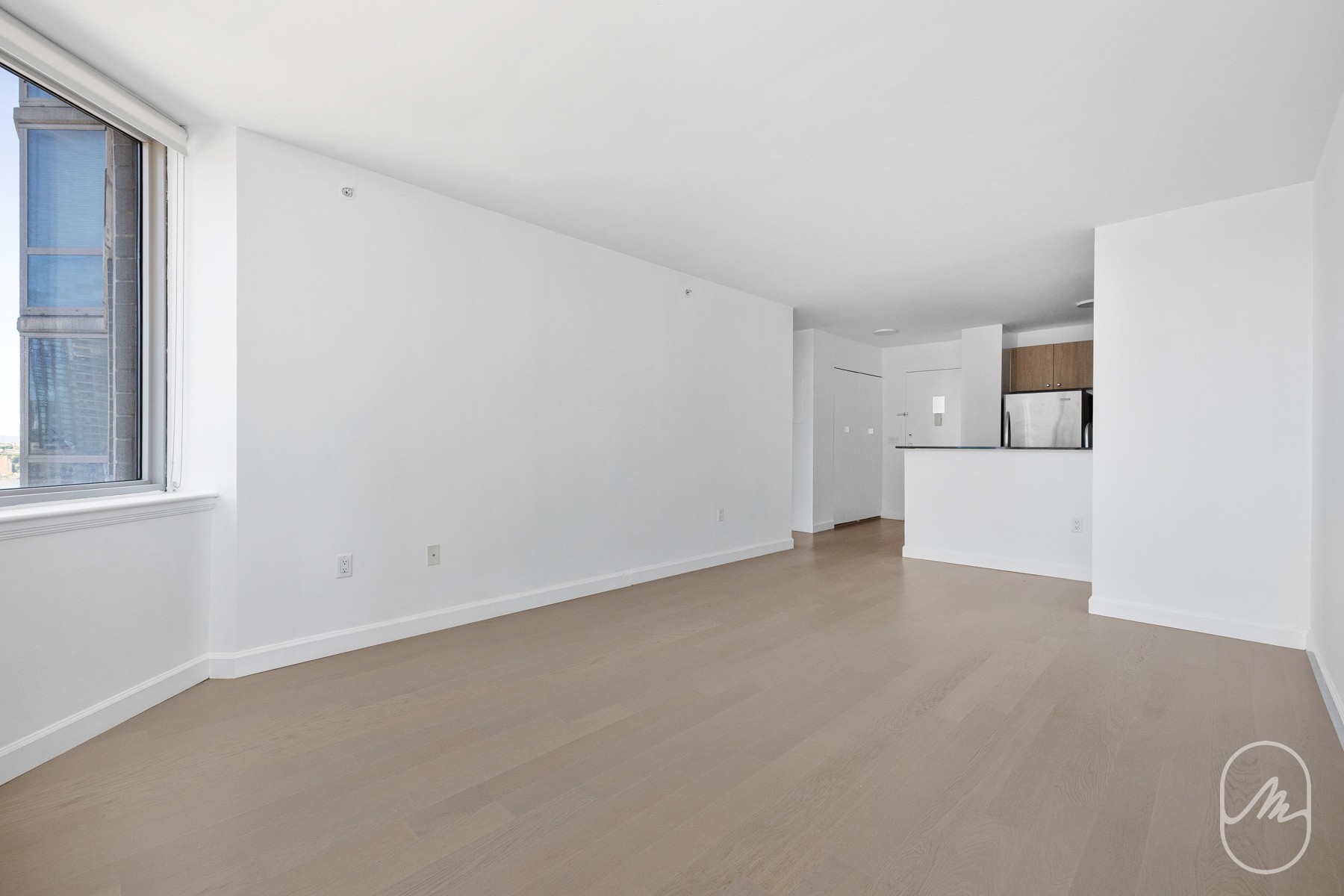 561 10th Avenue 44g Property Photo 16