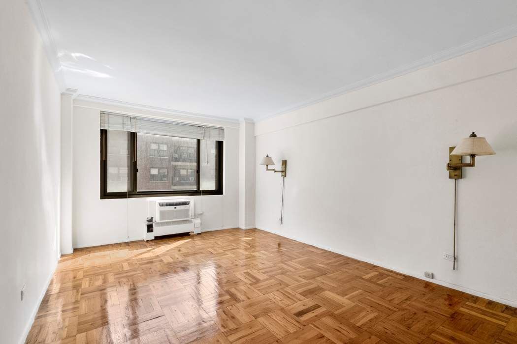 425 E 63rd Street E9g Property Photo 8