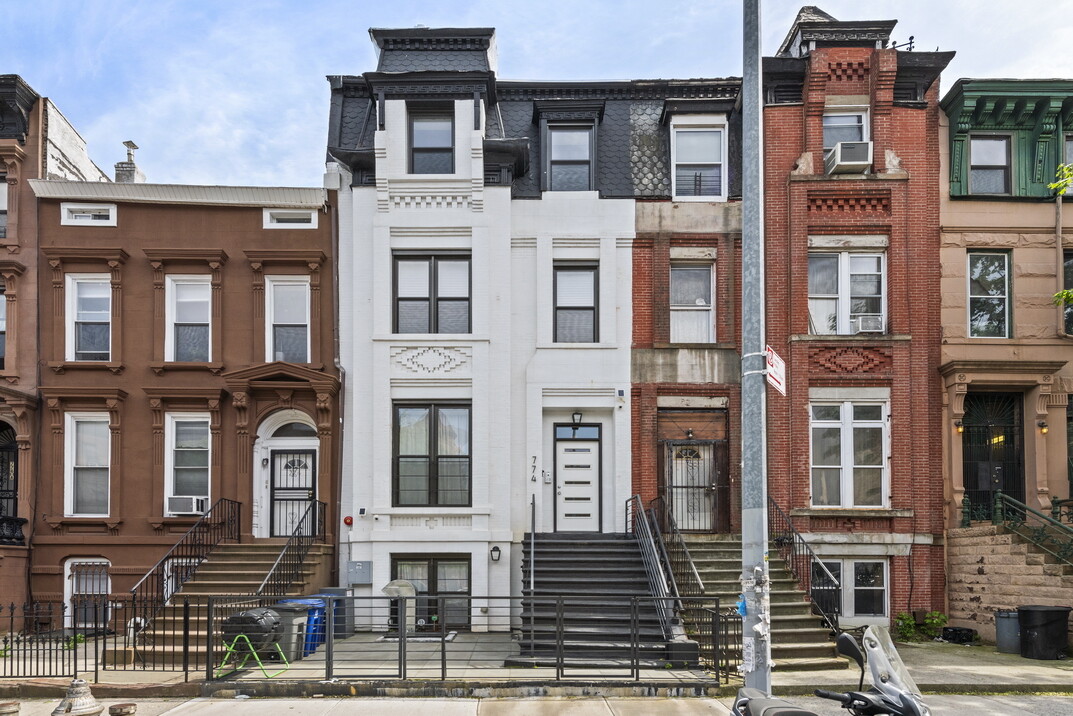 774 Greene Avenue Th Property Photo 12