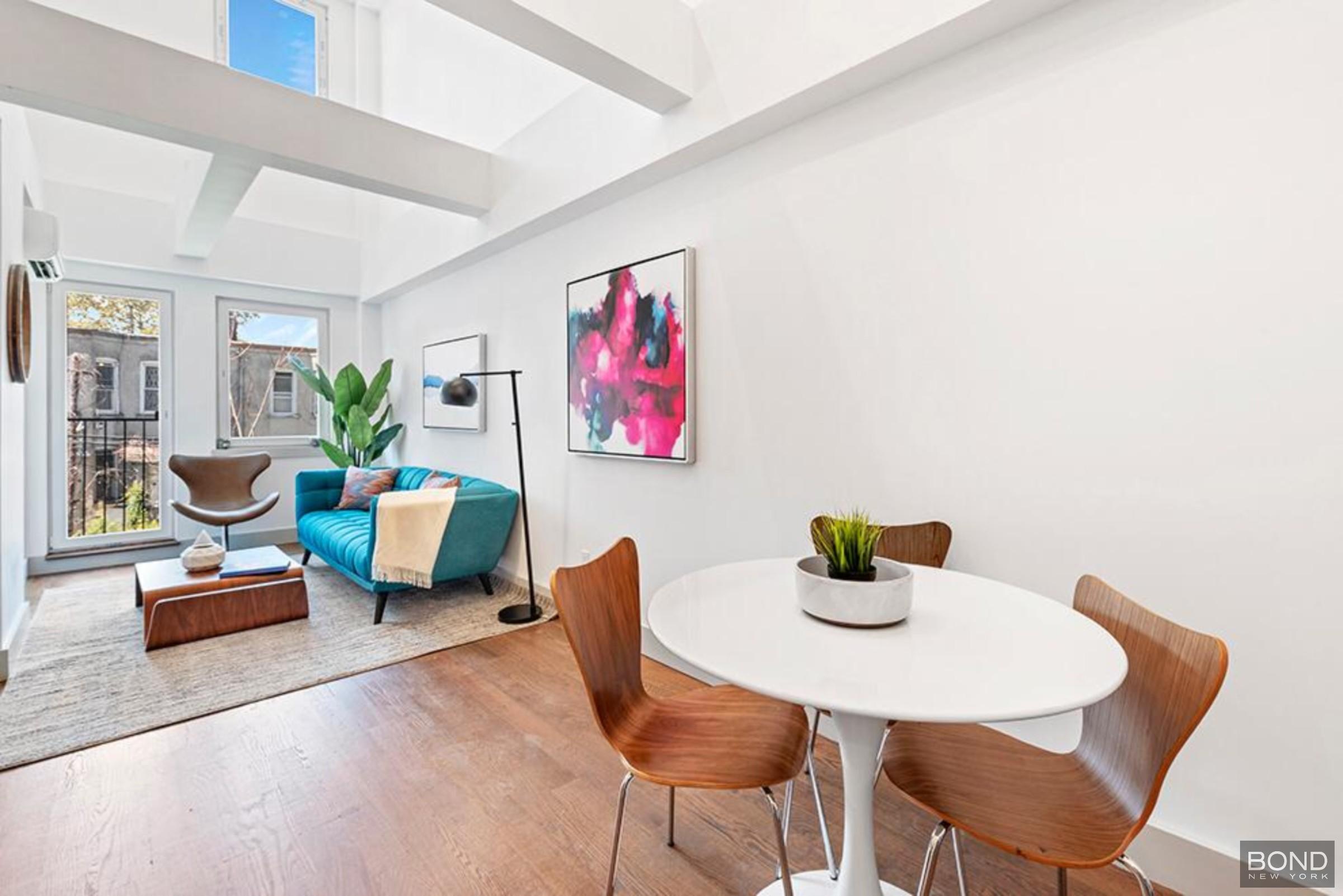 894 New York Avenue 3B Property Photo 1