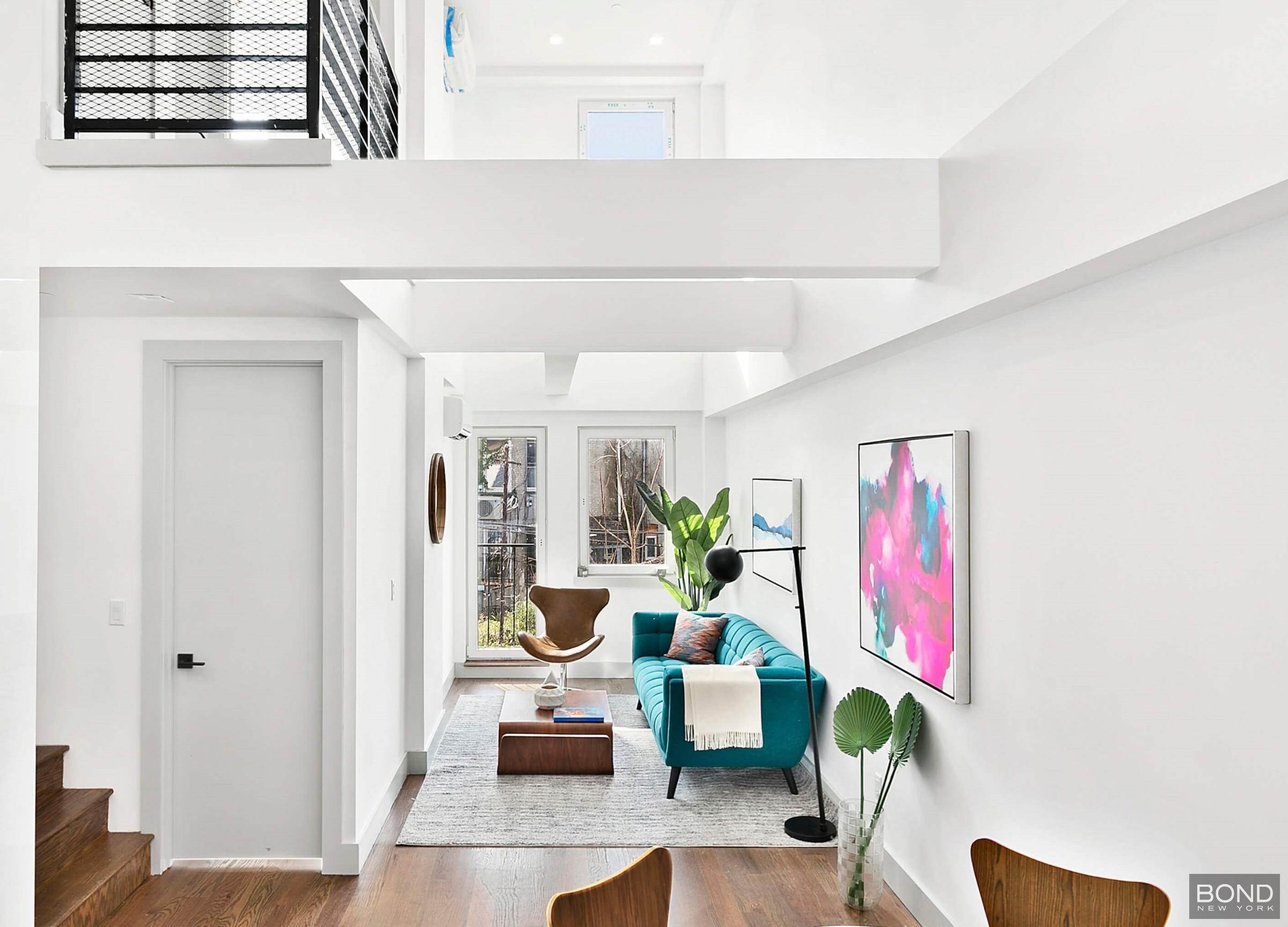 894 New York Avenue 3b Property Photo 3
