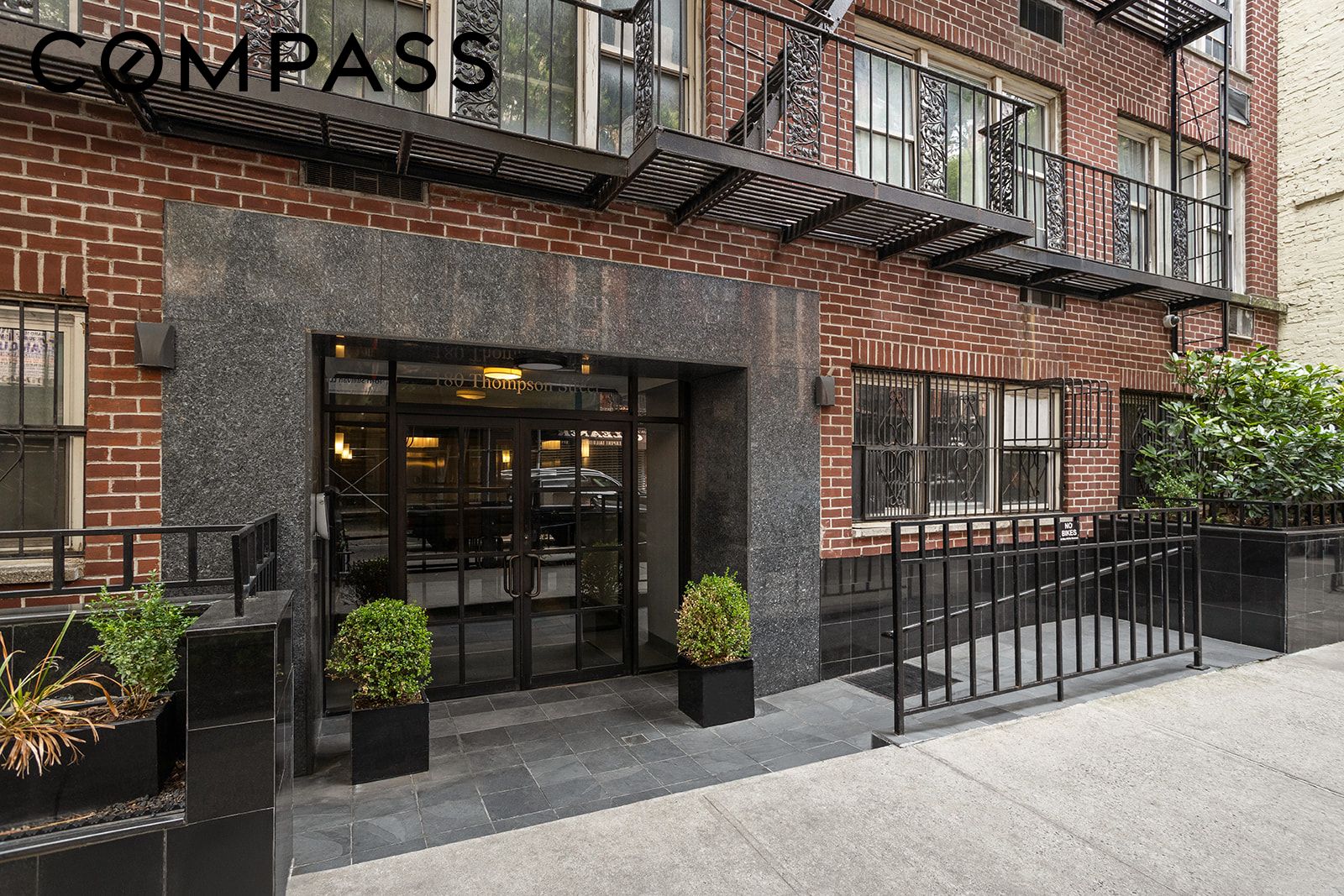 180 Thompson Street Le Property Photo 7