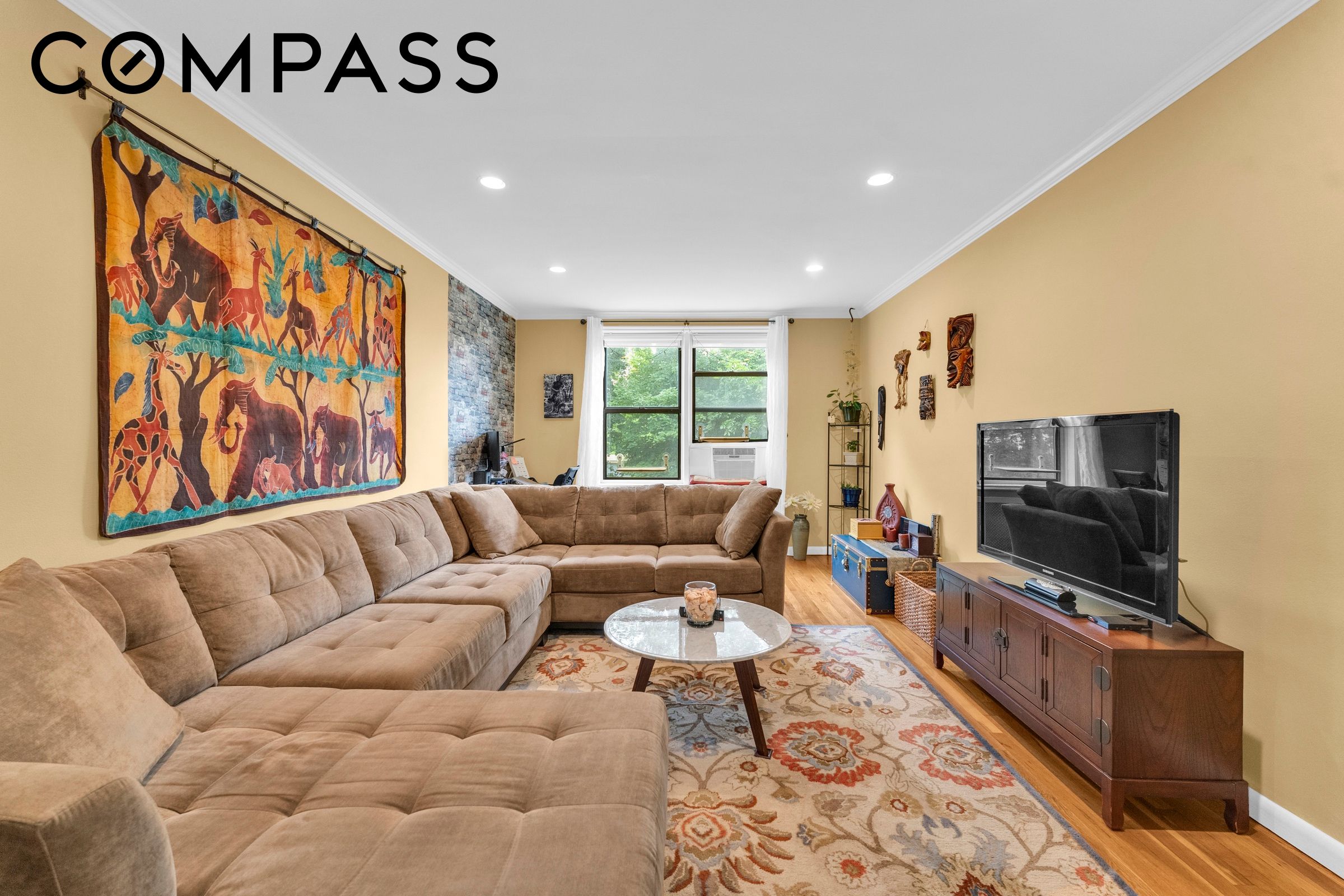 2550 Independence Avenue 4c Property Photo 2