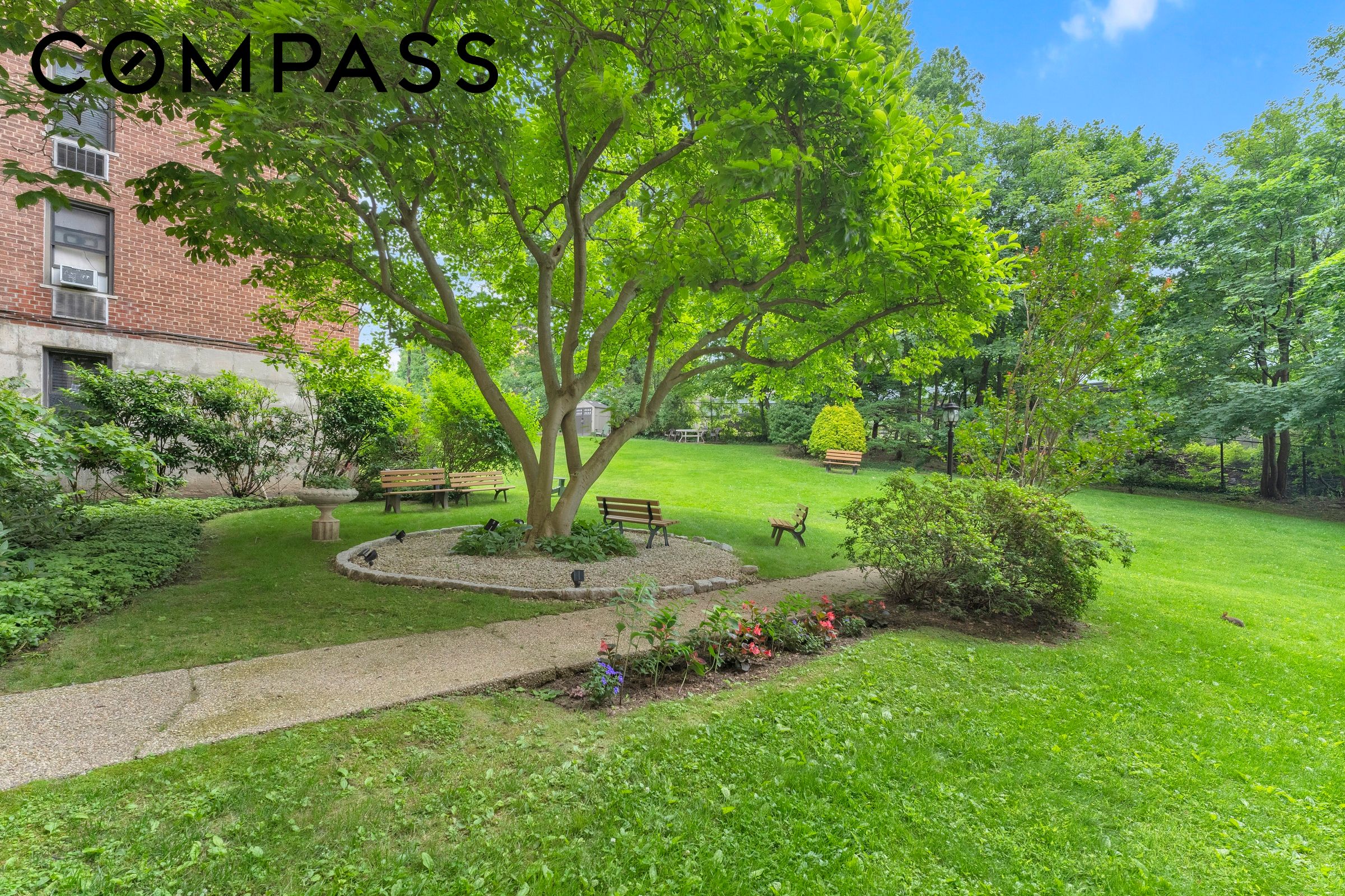 2550 Independence Avenue 4c Property Photo 13