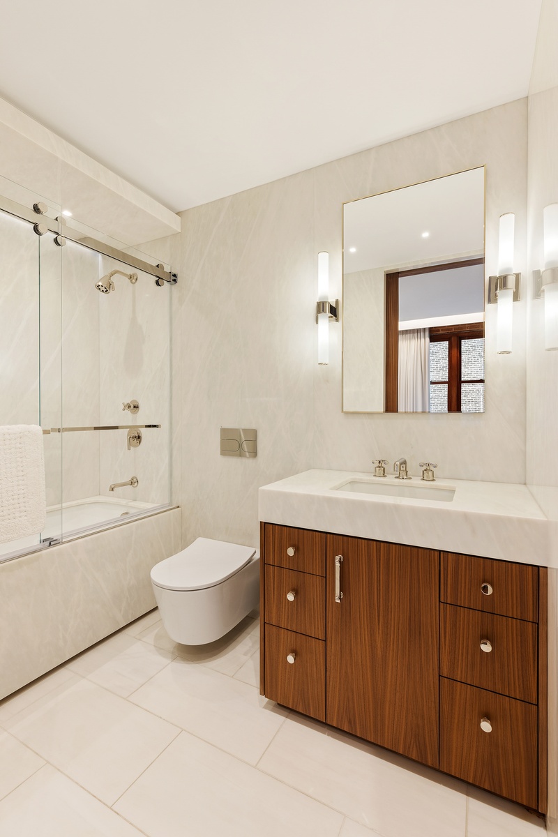 459 W Broadway 5-n Property Photo 16