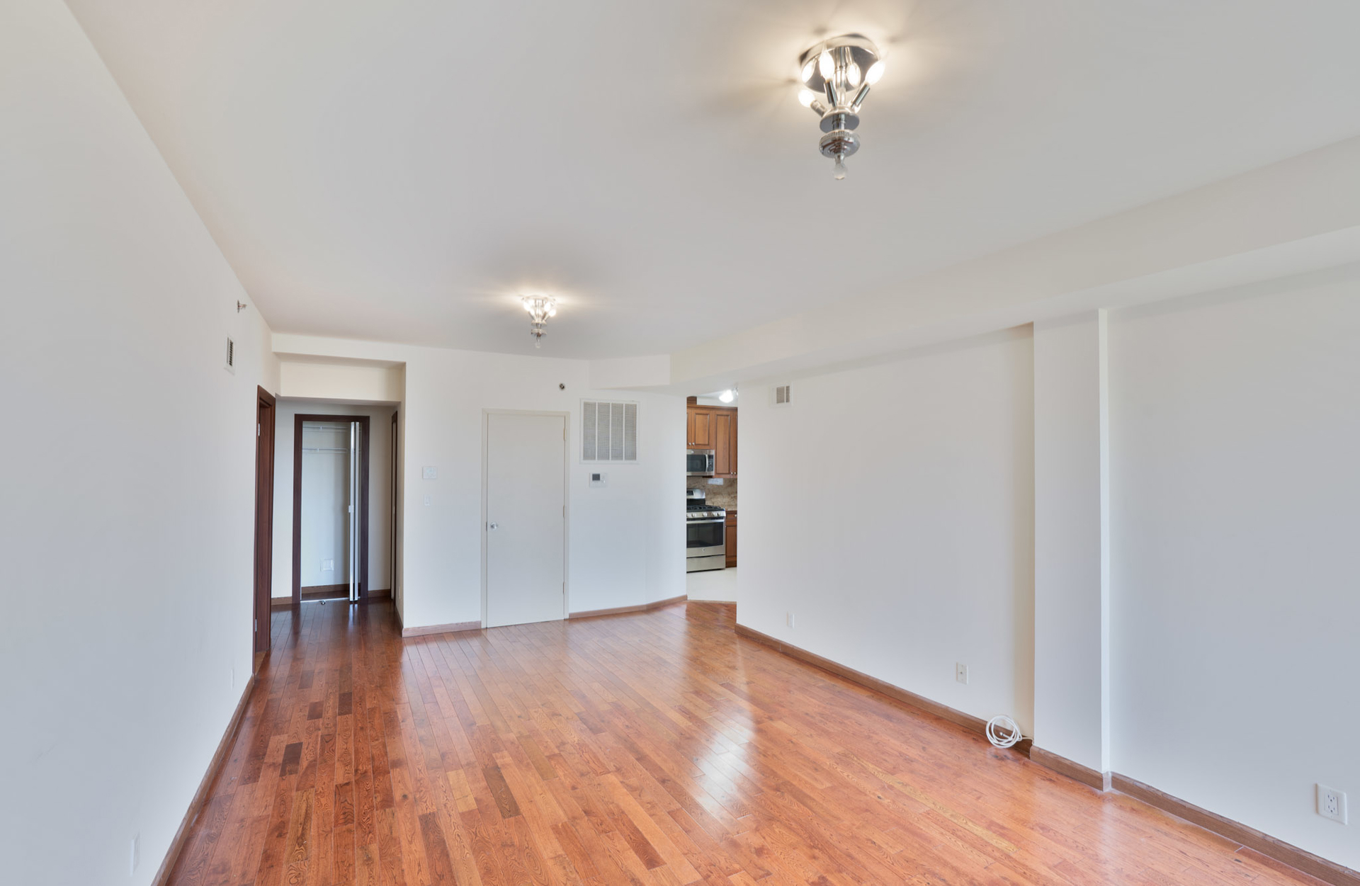 842 Ocean Parkway 8a Property Photo 2