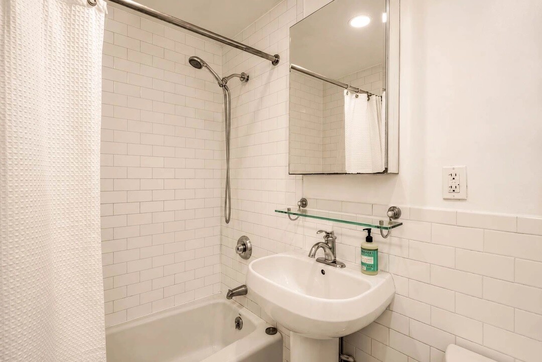 15 St Marks Place 6ab Property Photo 7