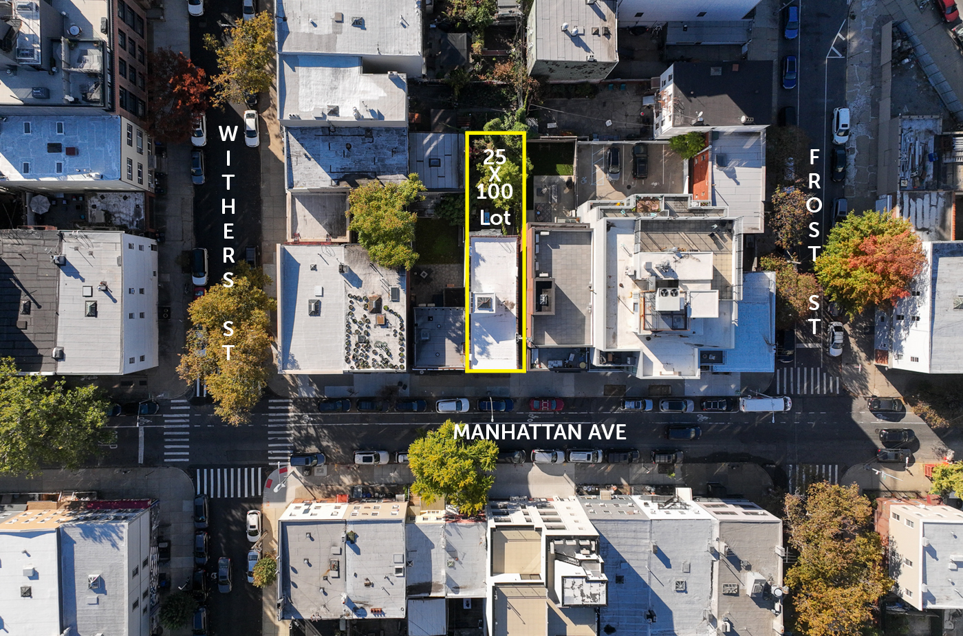 381 Manhattan Avenue Building Property Photo 4