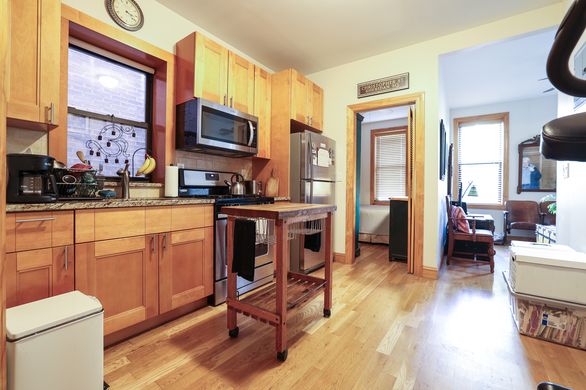 381 Manhattan Avenue Building Property Photo 10