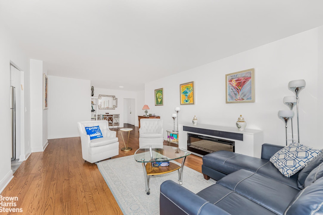 3777 Independence Avenue 14m Property Photo 2