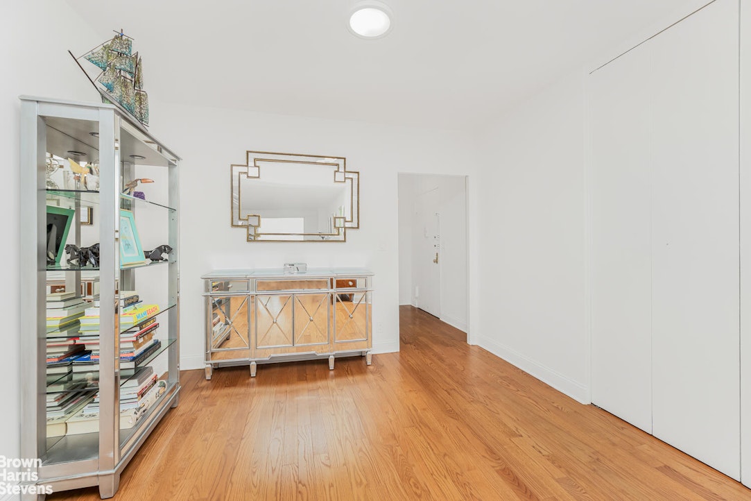 3777 Independence Avenue 14m Property Photo 13