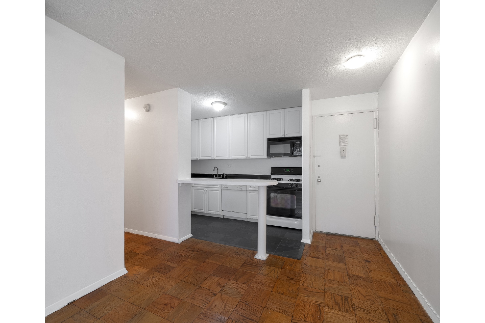 333 E 45TH Street 8B Property Photo 1
