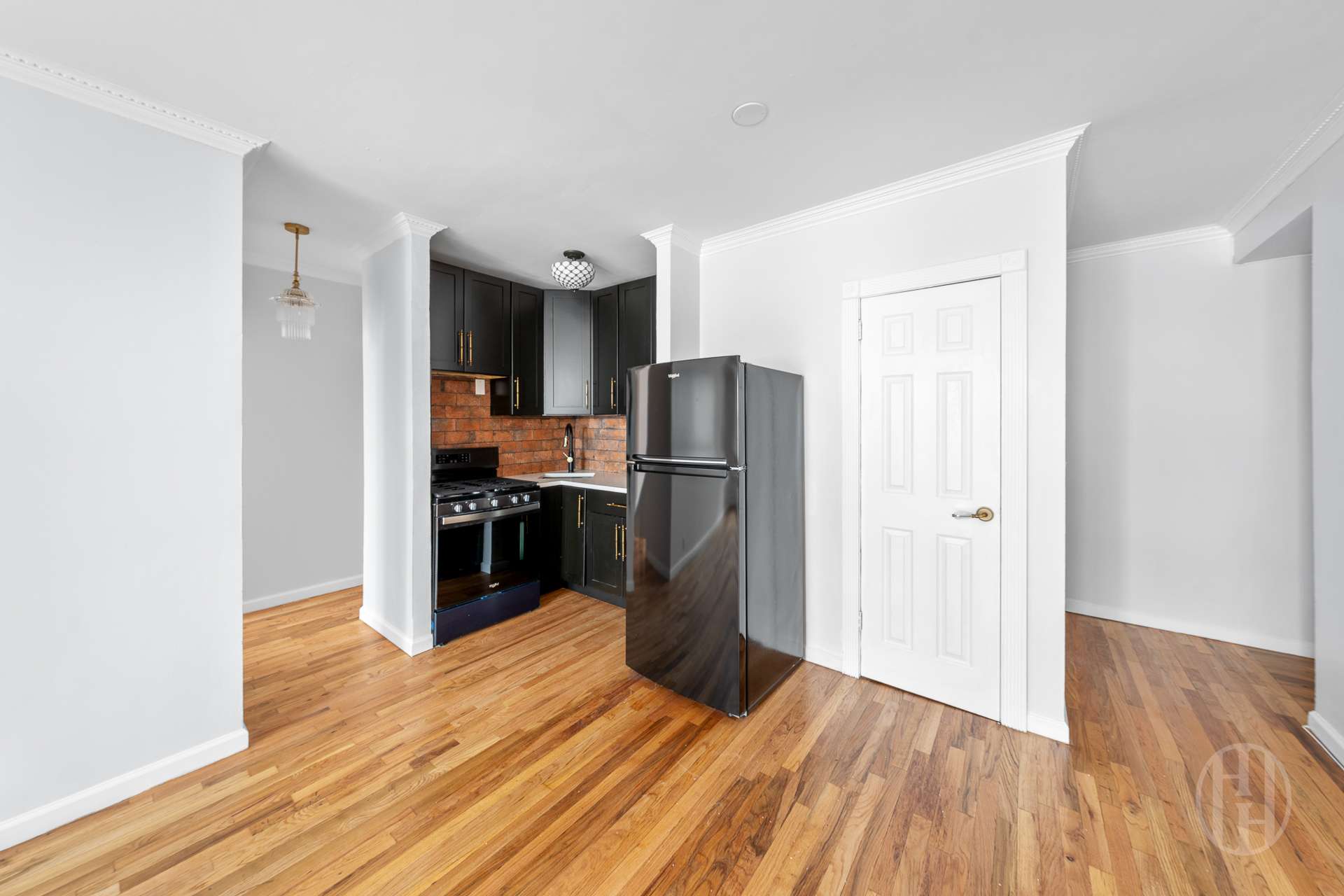 229 E 29th Street 3e Property Photo 4