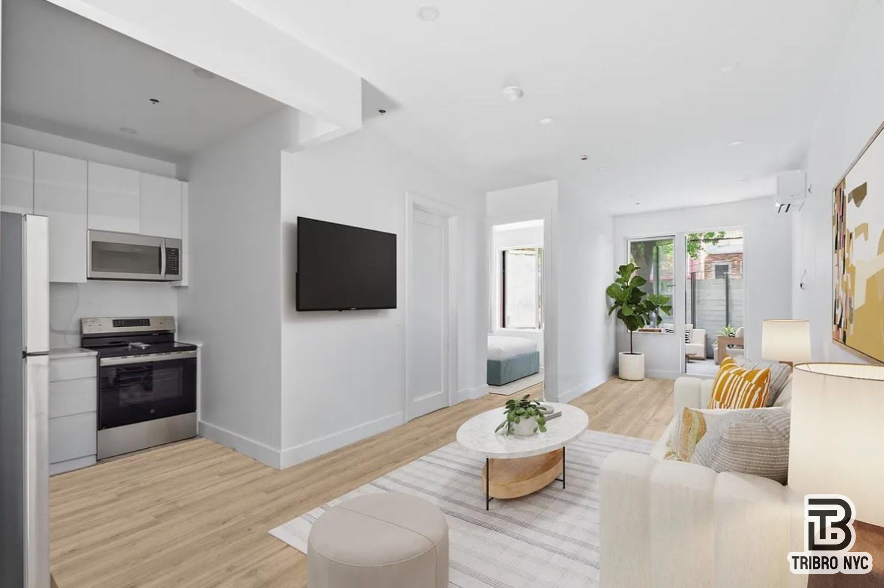 461 Lexington Avenue 1l Property Photo 3