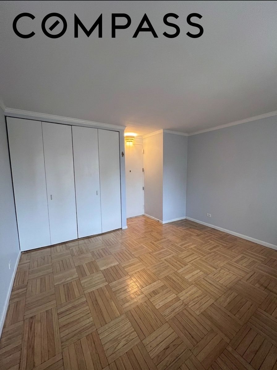 236 E 47th Street 28D Property Photo 1