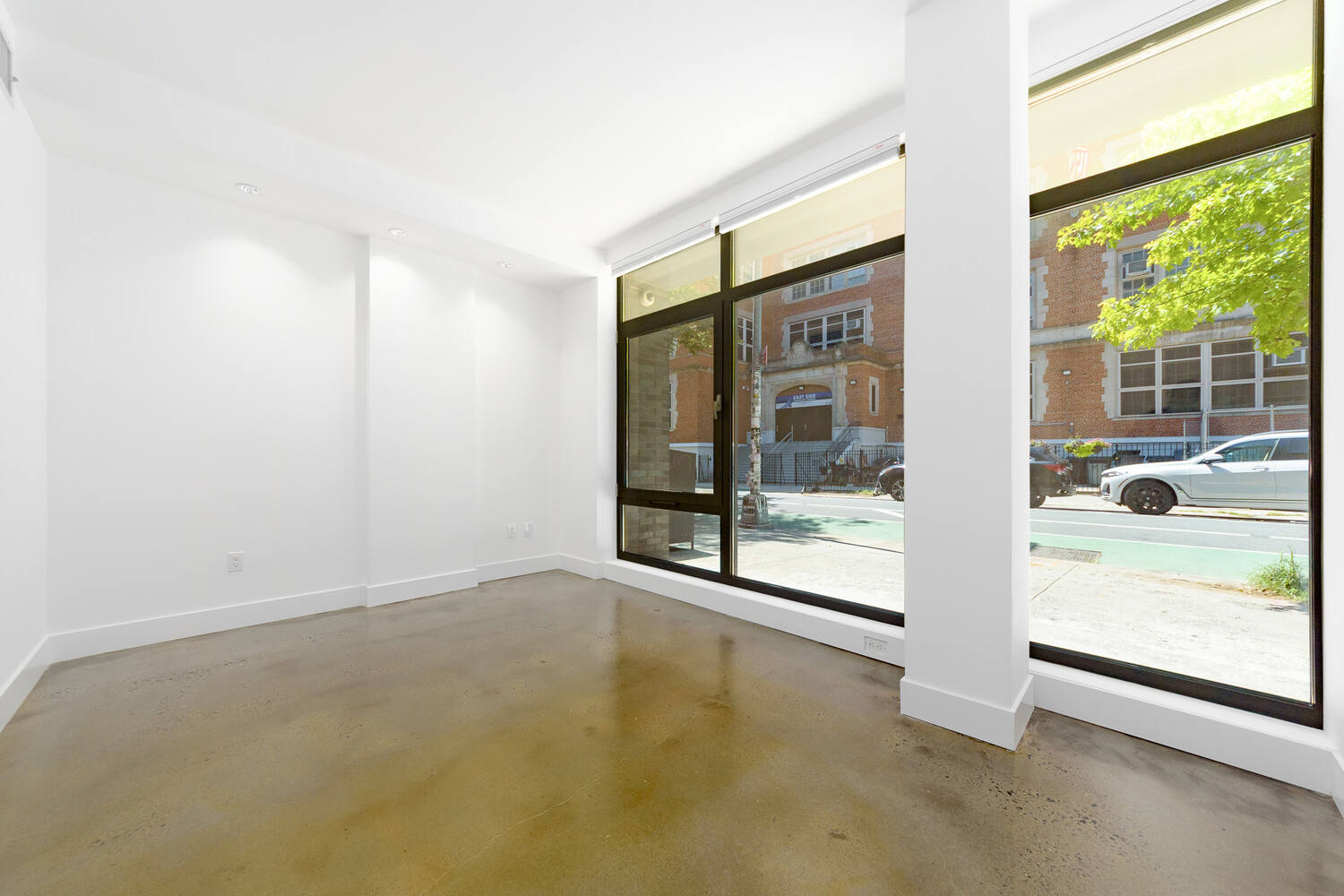 427 E 12th Street 1a Property Photo 7