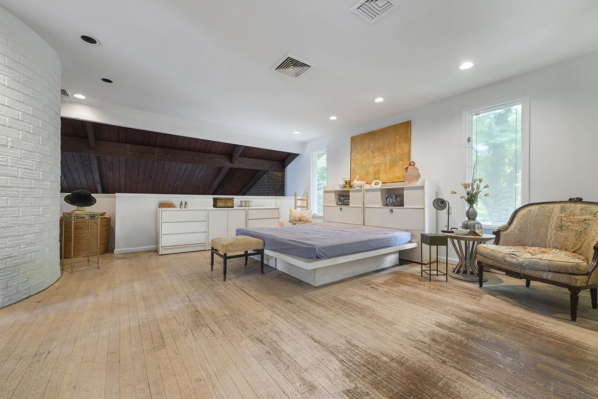 5250 Arlington Avenue Property Photo 18