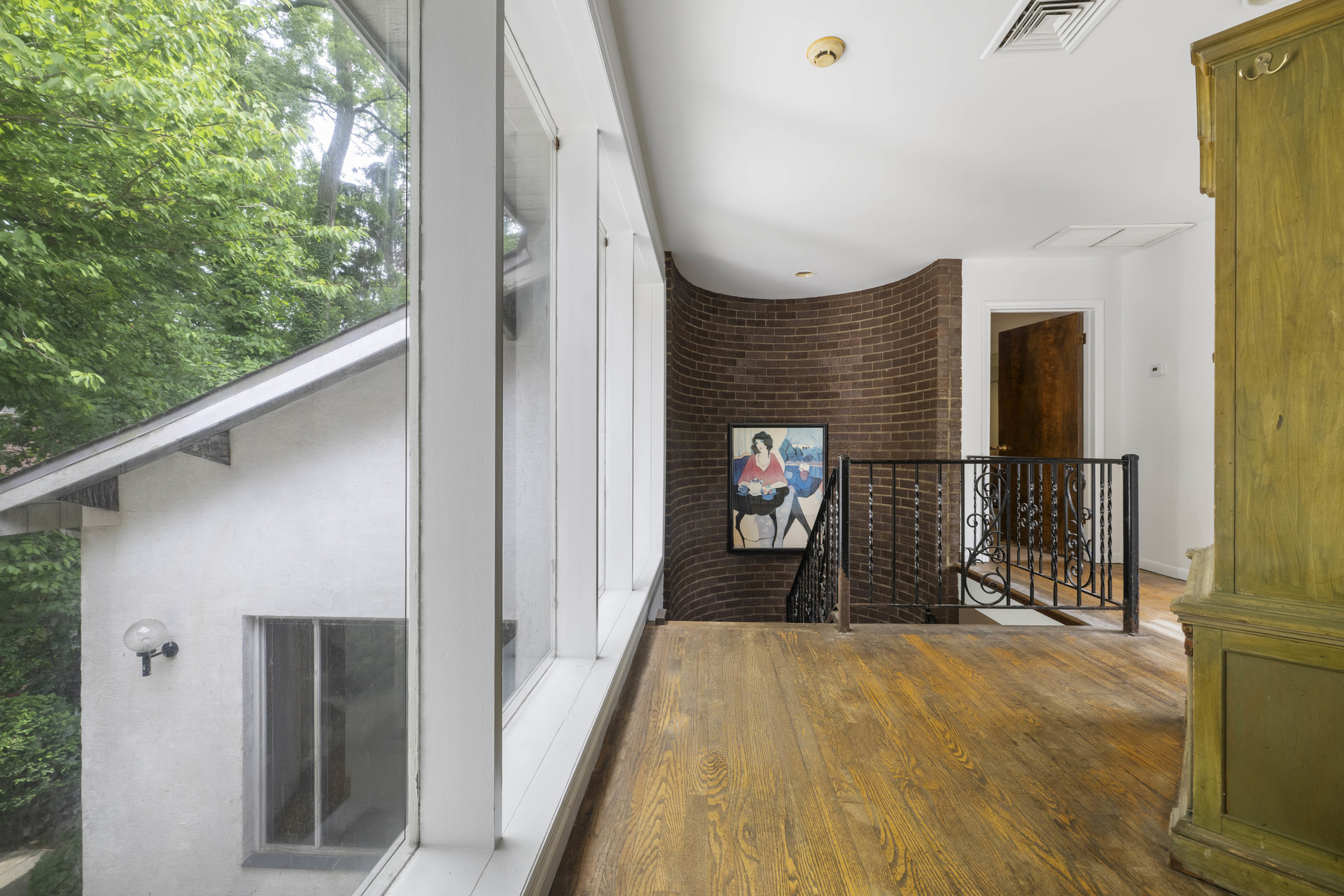 5250 Arlington Avenue Property Photo 19