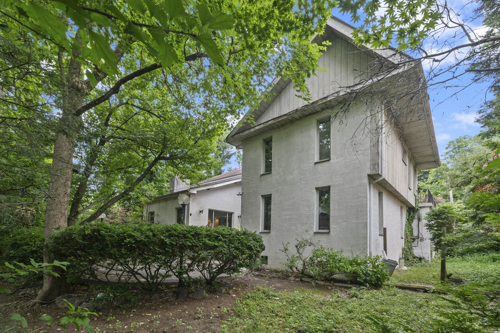 5250 Arlington Avenue Property Photo 21