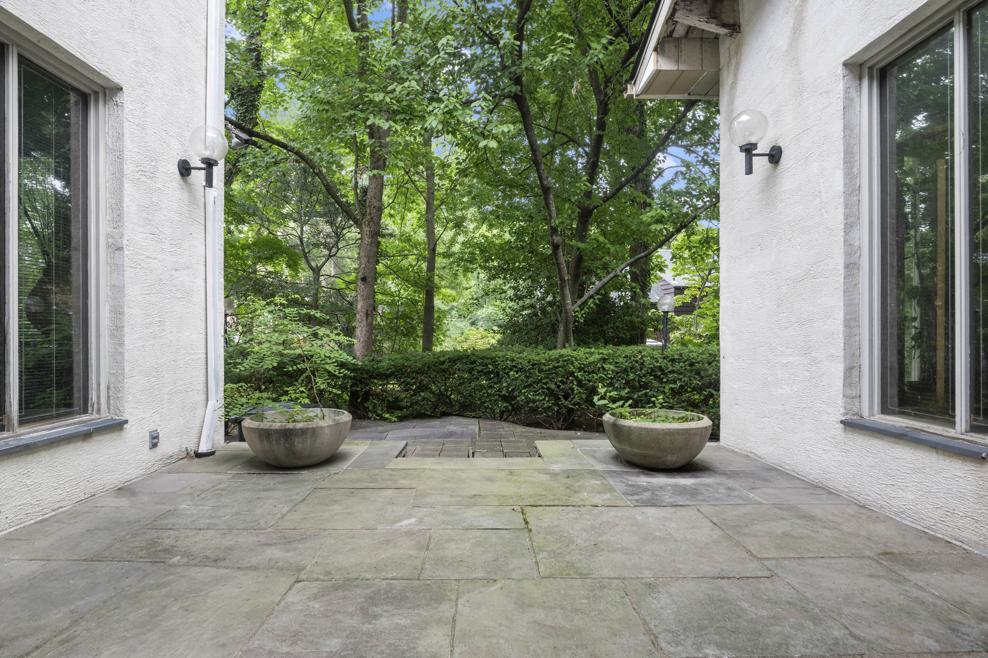 5250 Arlington Avenue Property Photo 24