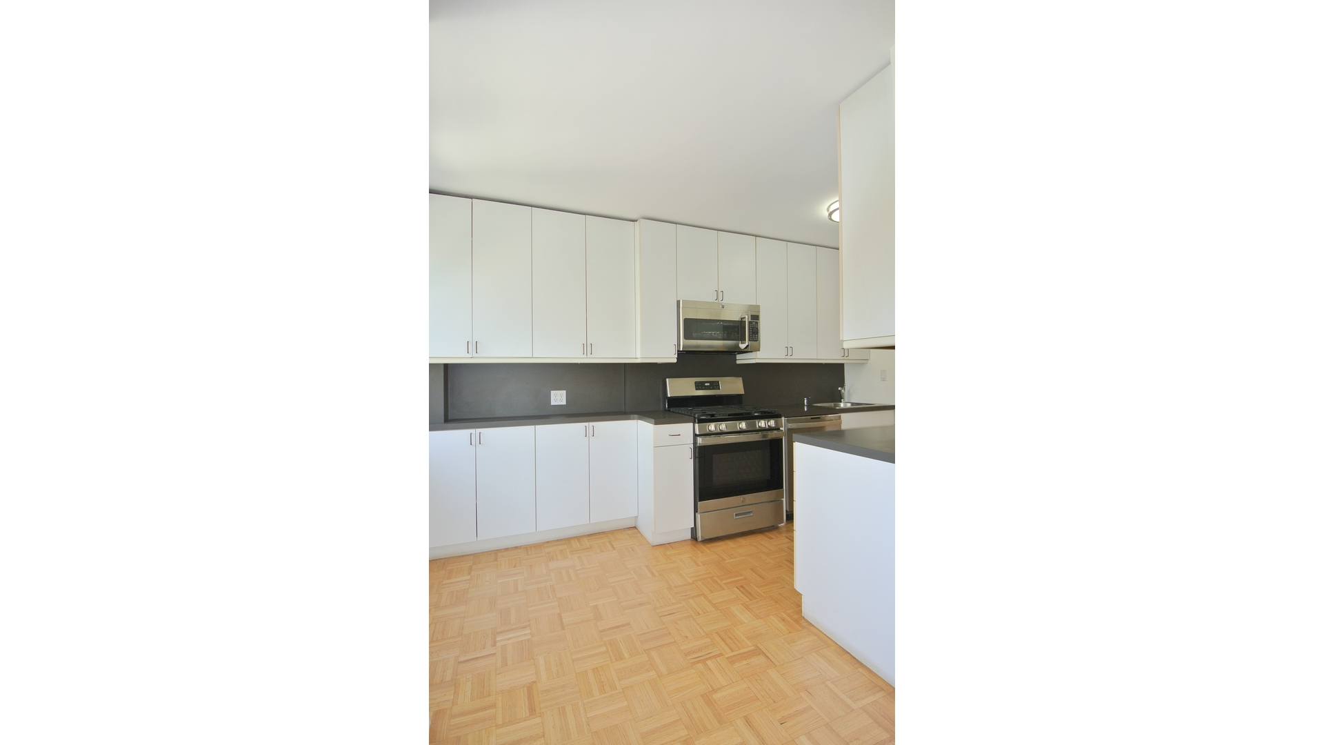501 W 123rd Street 7b Property Photo 10