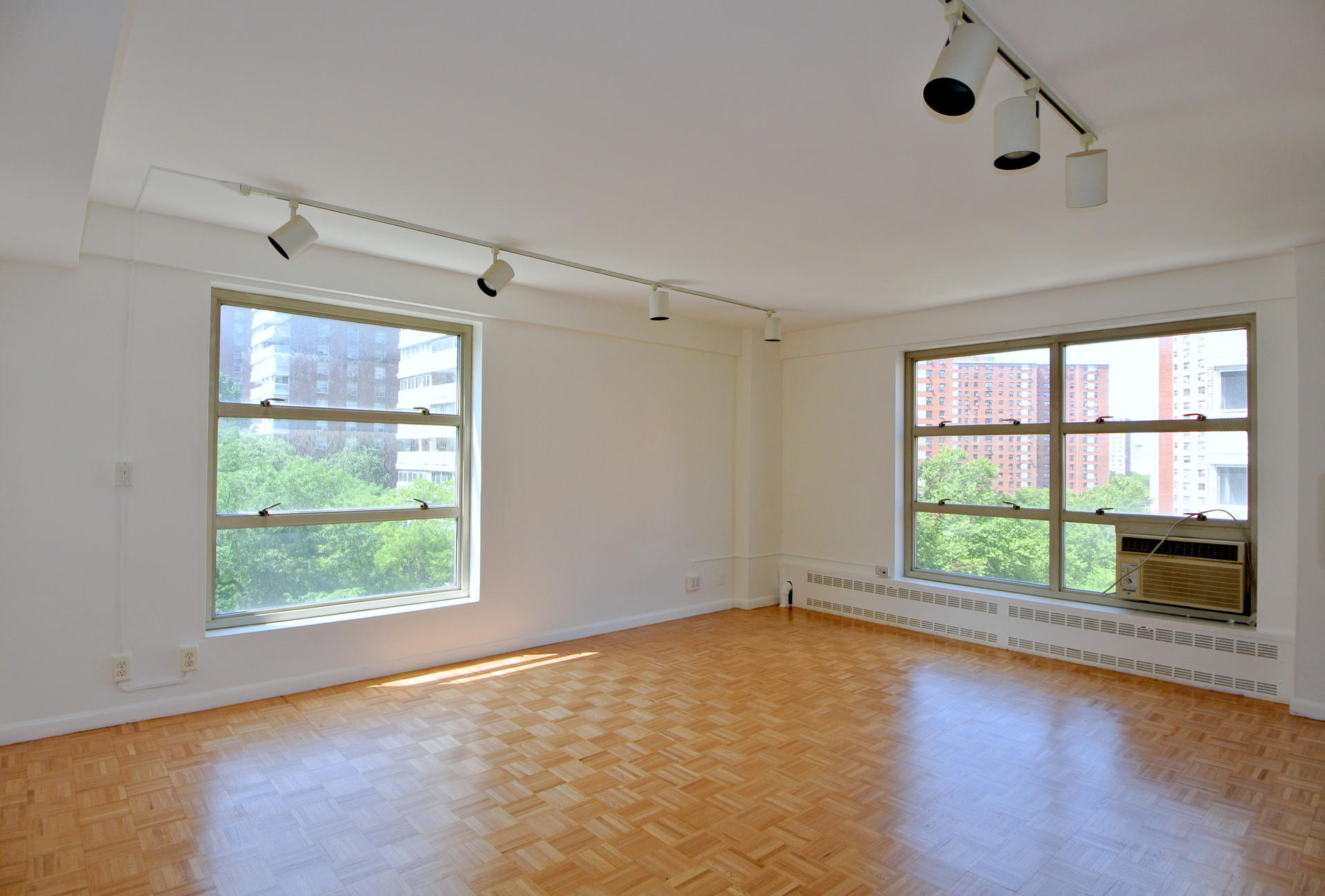 501 W 123rd Street 7b Property Photo 11