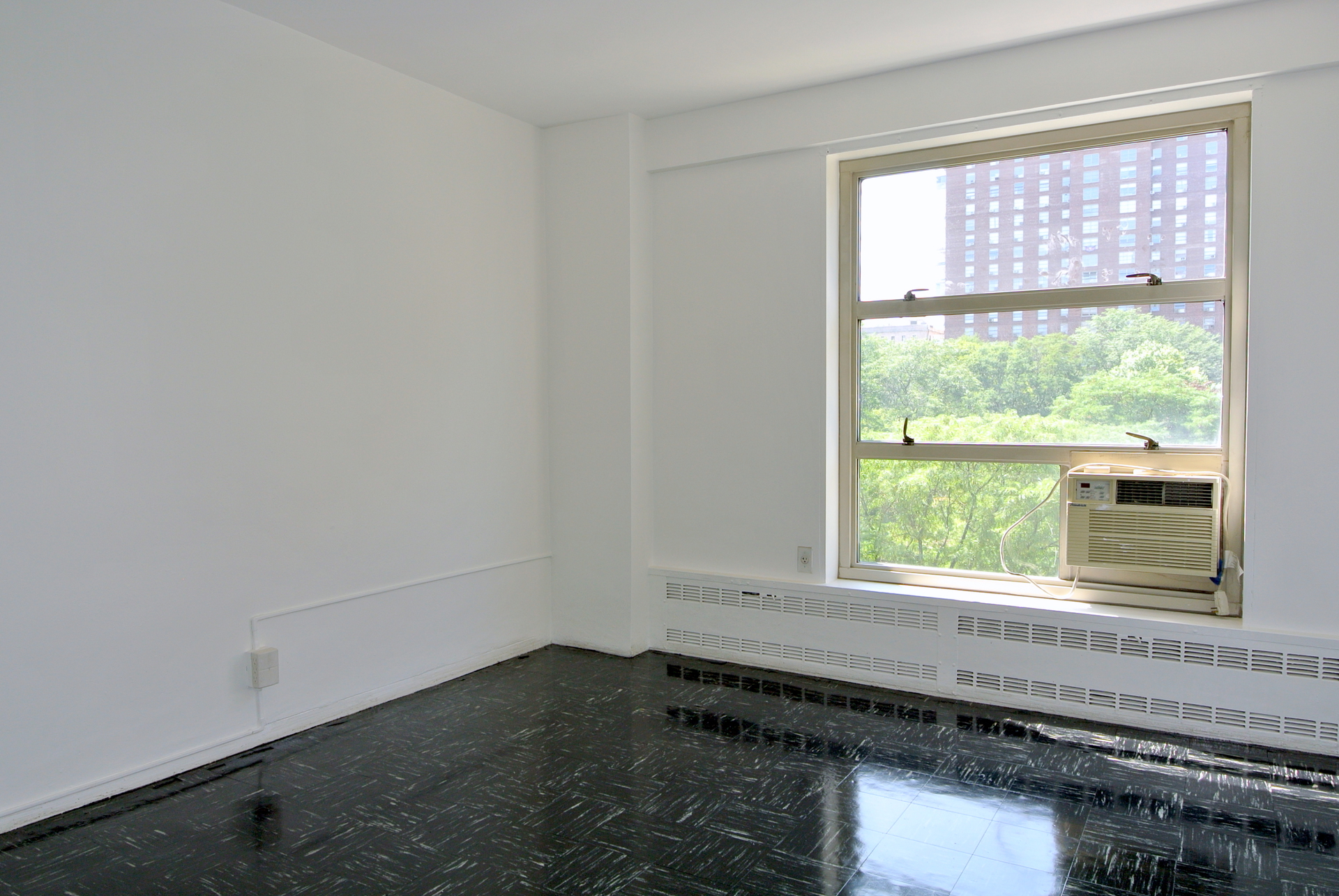 501 W 123rd Street 7b Property Photo 15