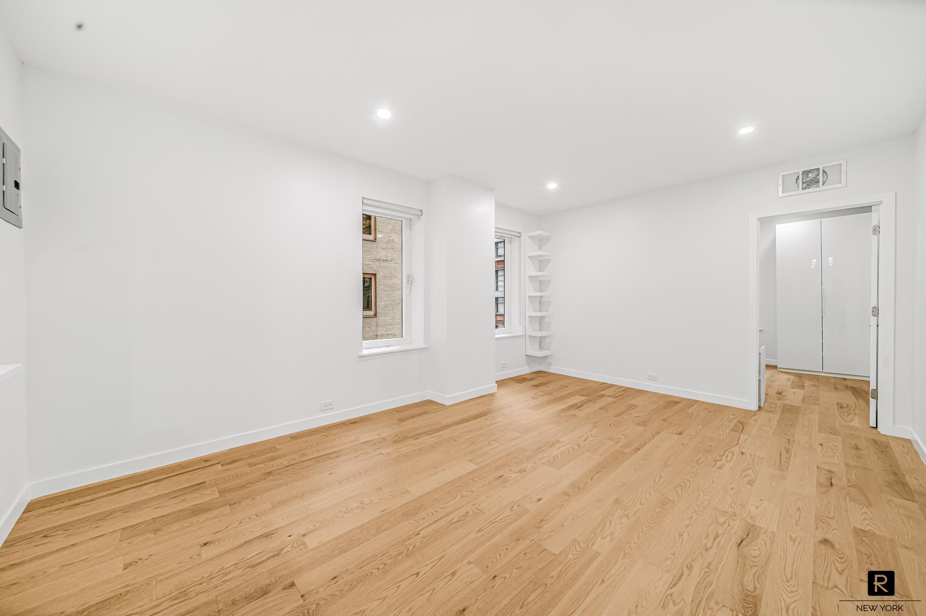 106 Central Park S 12-l Property Photo 5