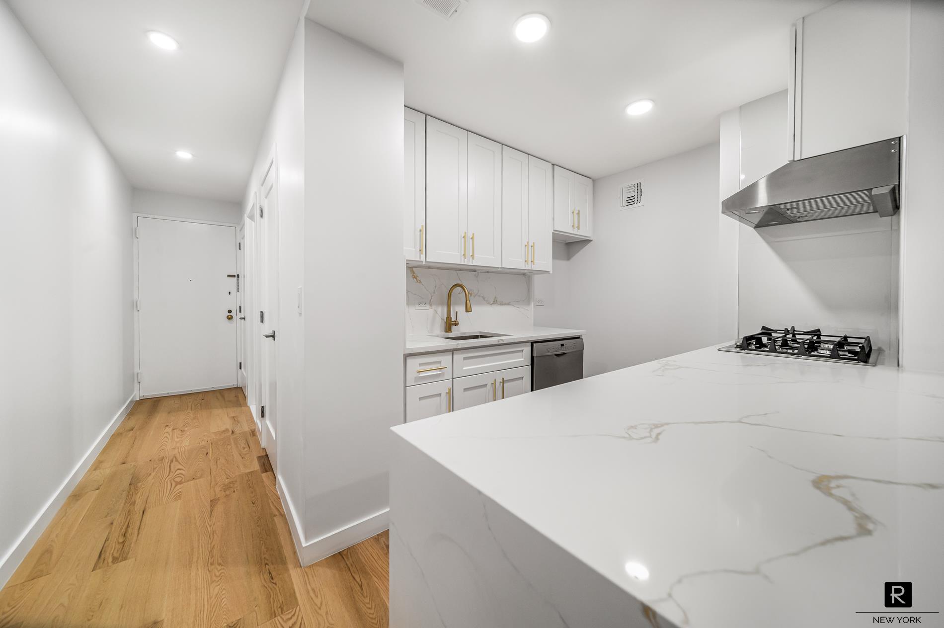 106 Central Park S 12-l Property Photo 21