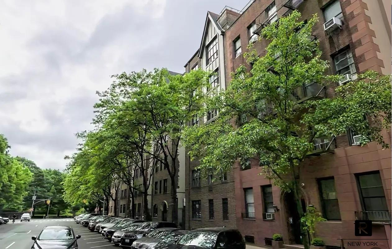 26 W 97th Street 4-d Property Photo 14