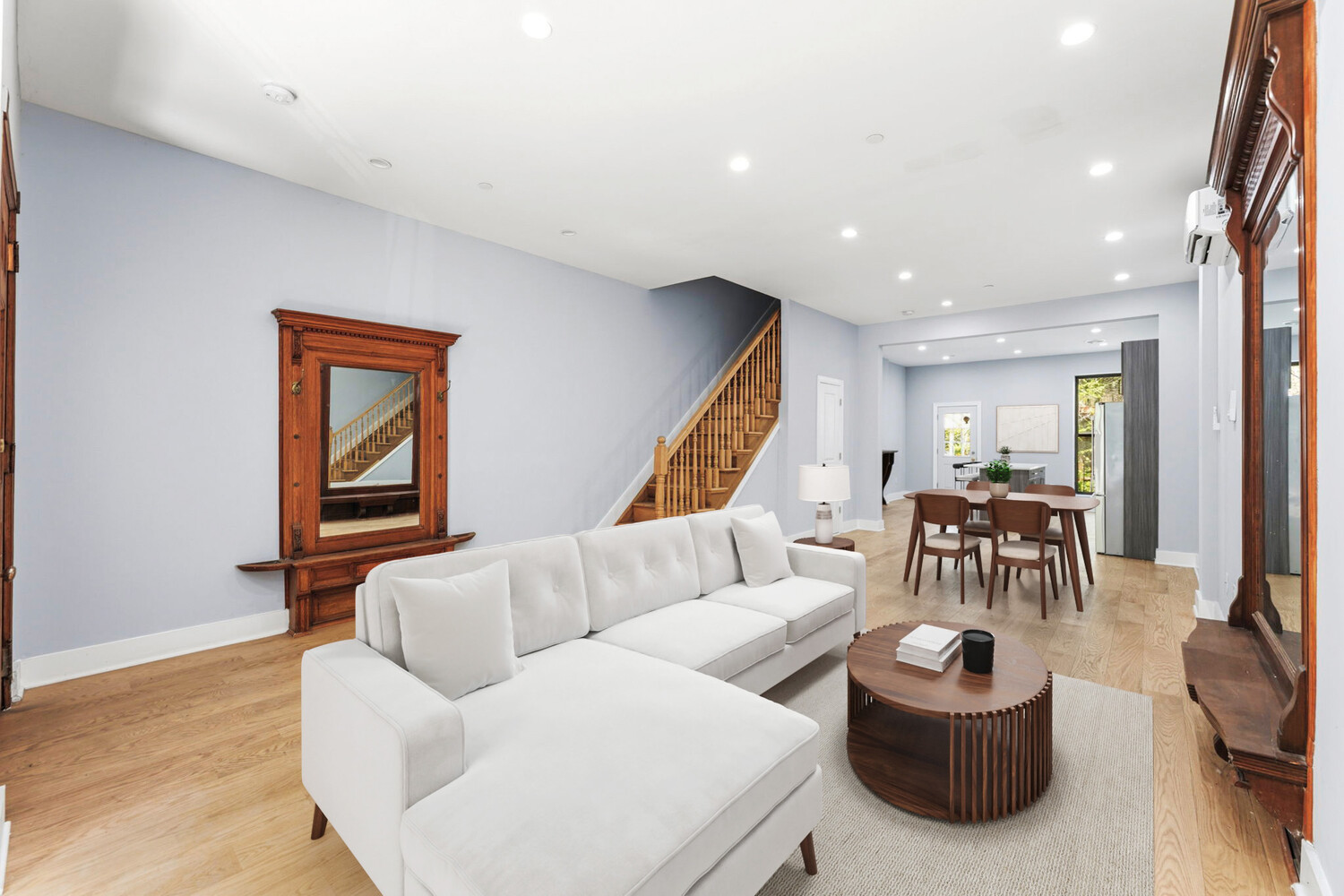 307 W 136th Street Property Photo 2