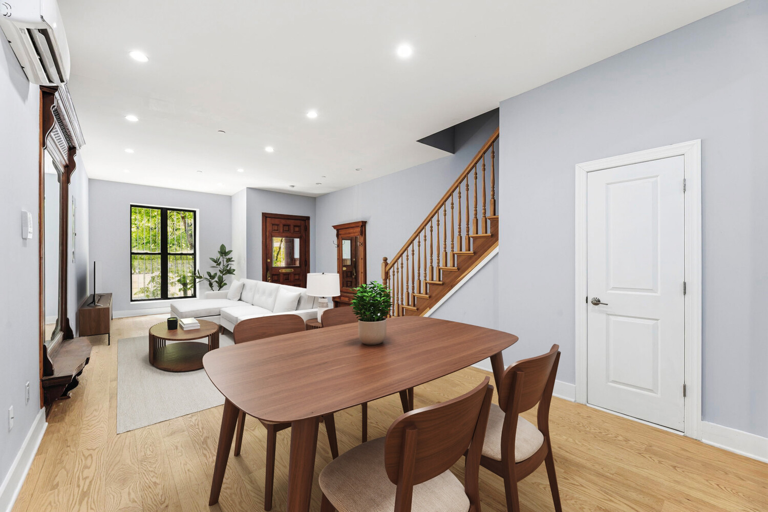 307 W 136th Street Property Photo 4