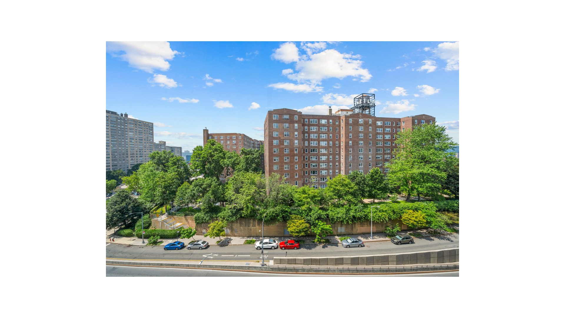 629 Kappock Street 7n Property Photo 11
