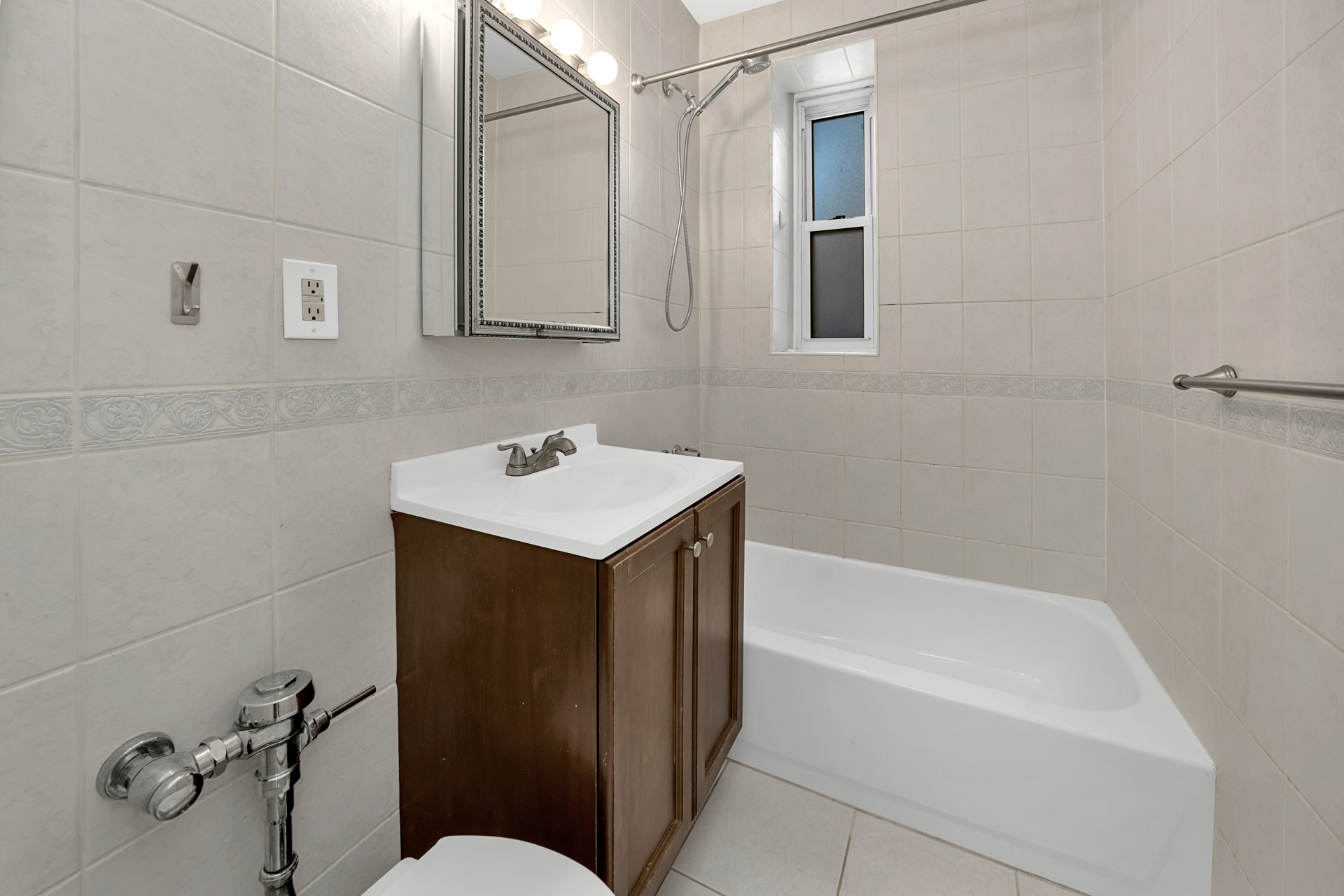 350 E 30th Street 3f Property Photo 5
