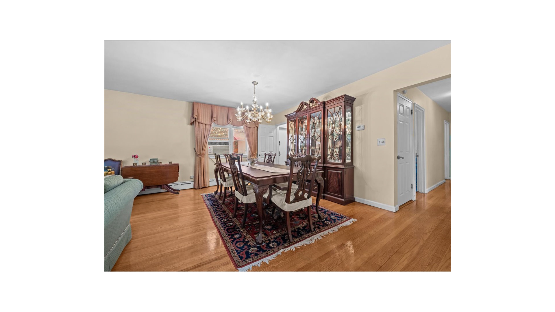 3132 Fairfield Avenue Property Photo 15