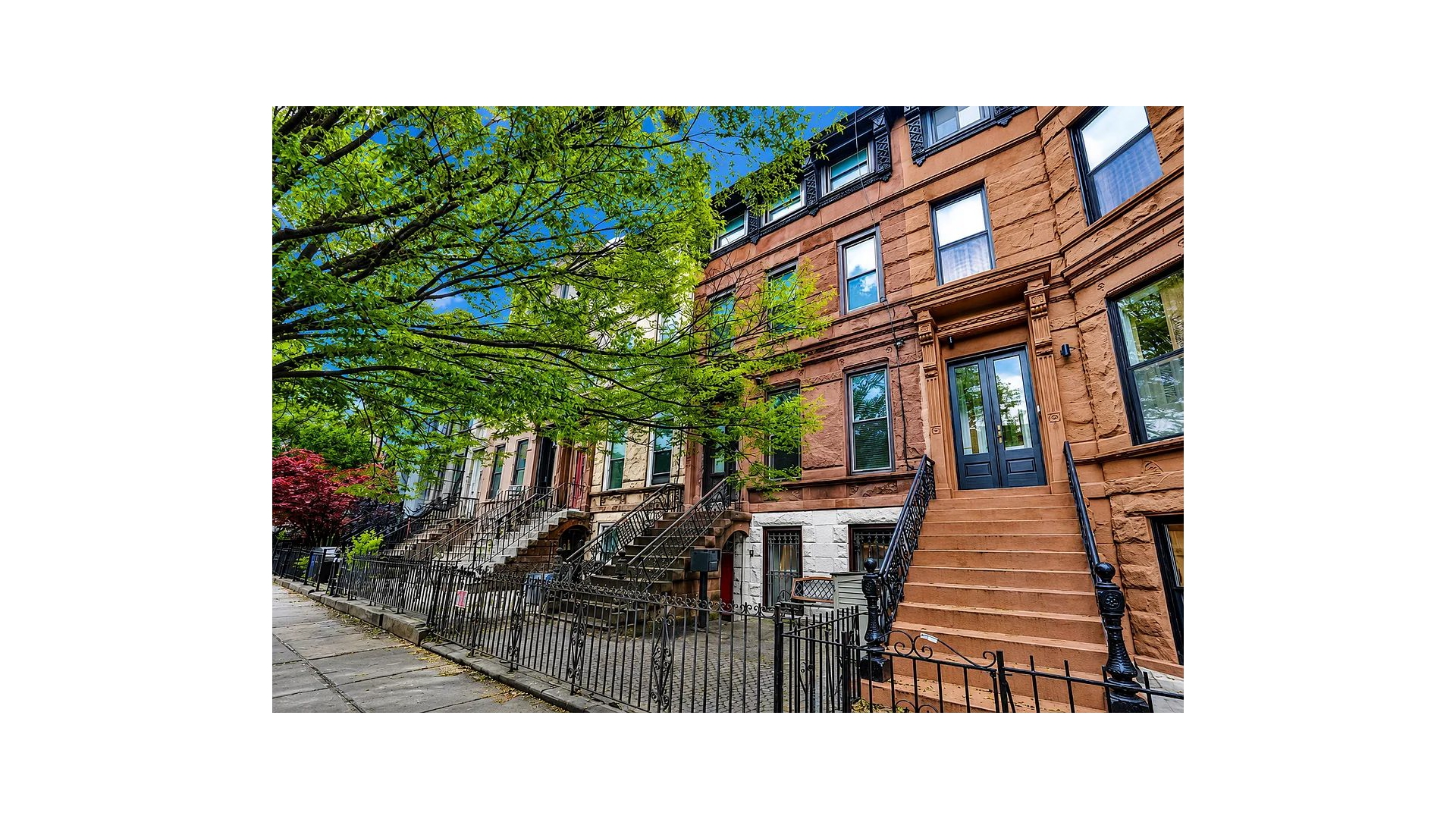 519 MONROE Street Property Photo 1