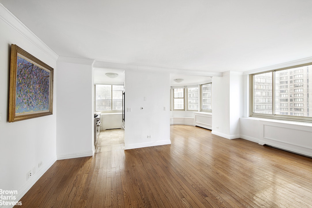 30 W 63rd Street 16h Property Photo 1