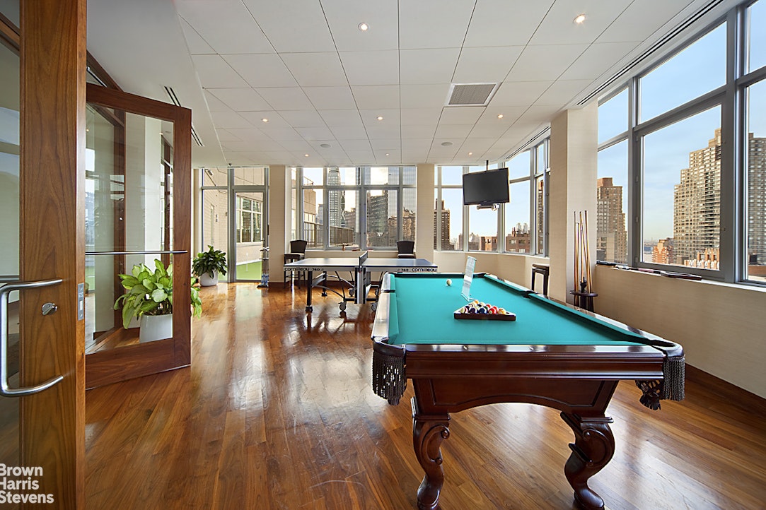 30 W 63rd Street 16h Property Photo 15