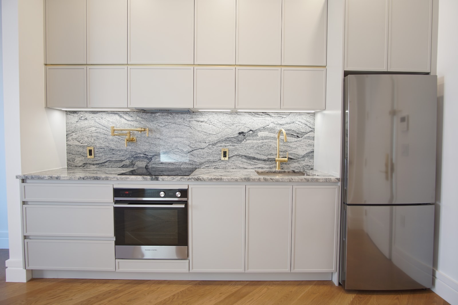 370 Lenox Avenue Ph7 Property Photo 3