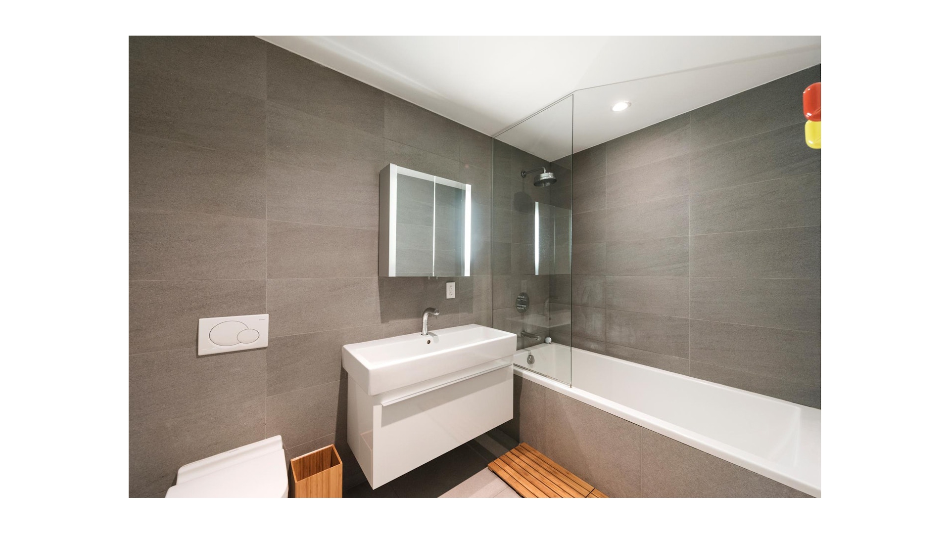 115 Norfolk Street 404 Property Photo 4