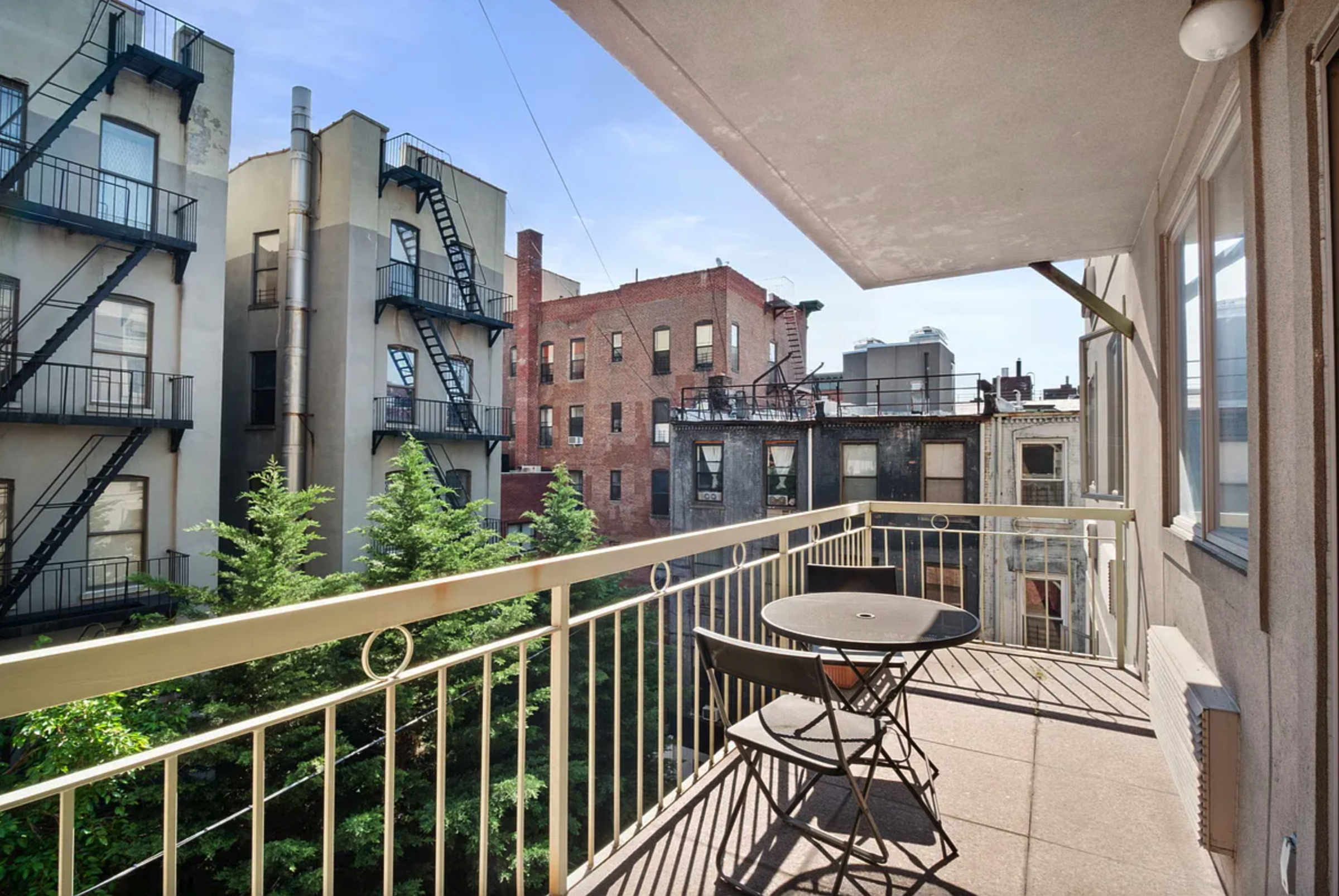 23 E 128th Street 4R Property Photo 1