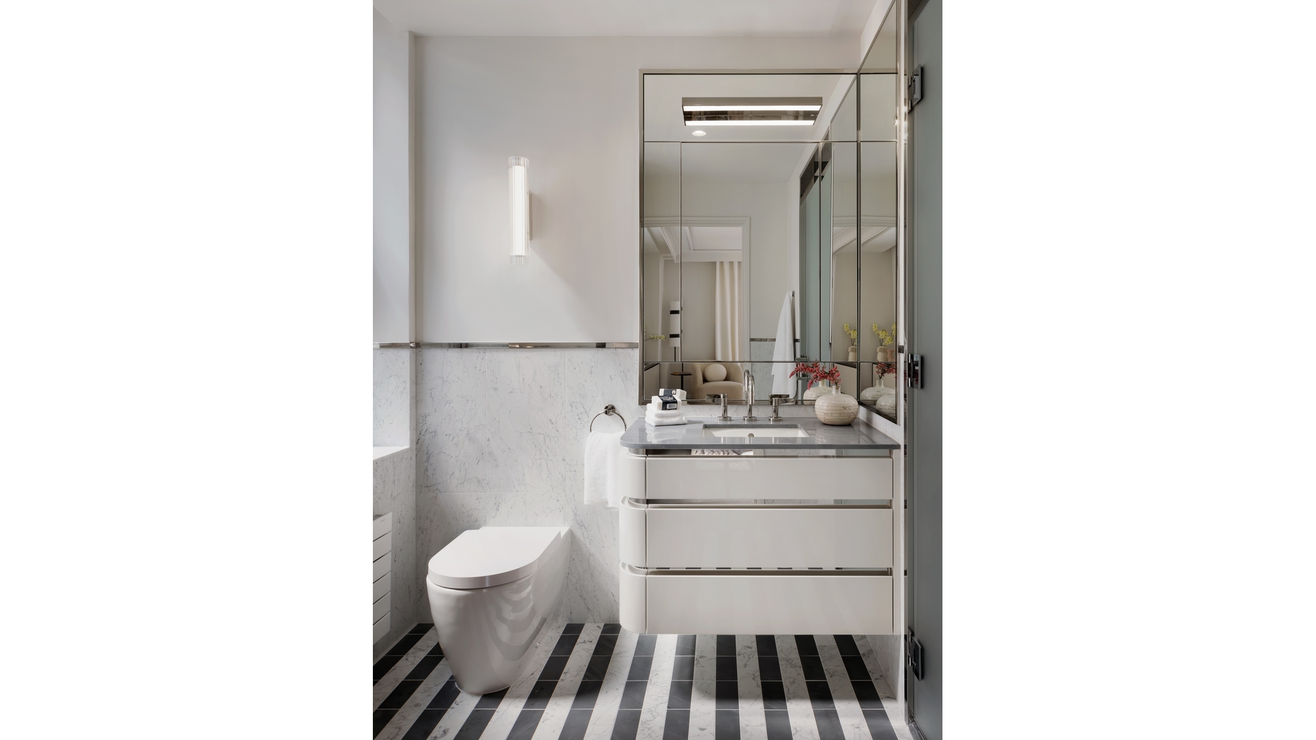 303 Park Avenue 2429 Property Photo 11