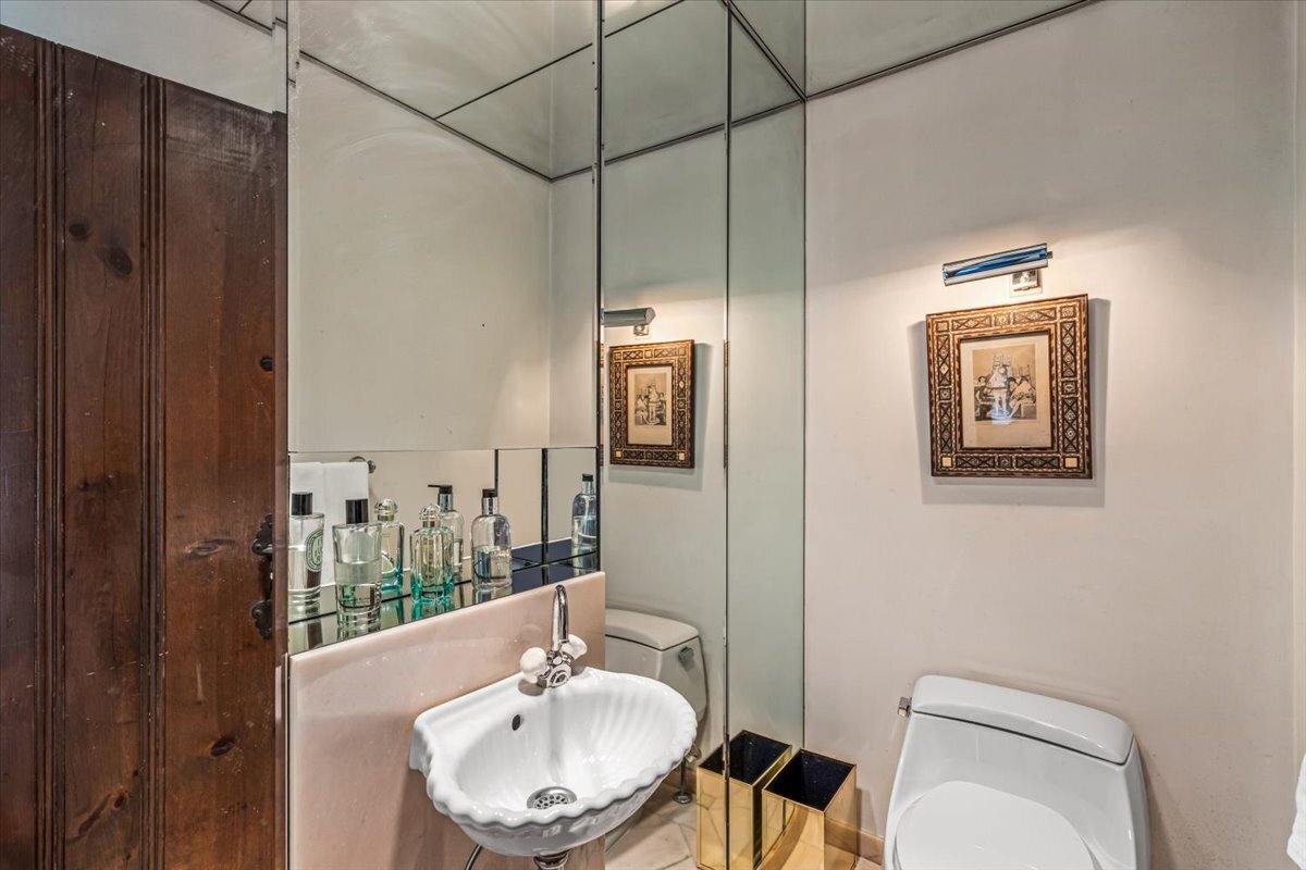 50 Overhill Road Property Photo 22