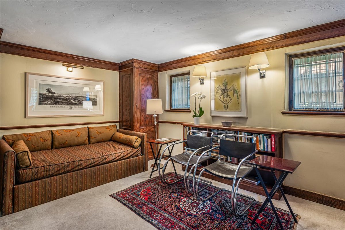 50 Overhill Road Property Photo 24